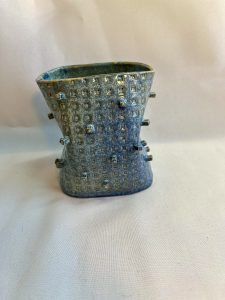Squashed vase with 3D texture